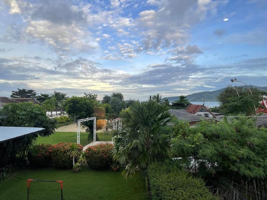 Blue Beach Apartment Rawai Екстериор снимка